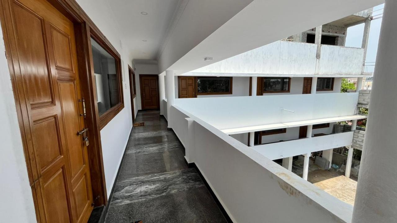 Anand Beach Guesthouse By Moonrocks Mamallapuram Exterior foto